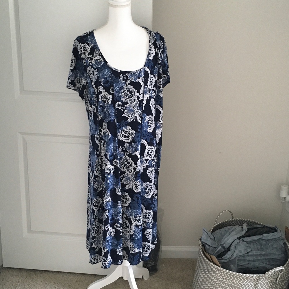 Sami & Jo Navy Blue Floral Midi Dress